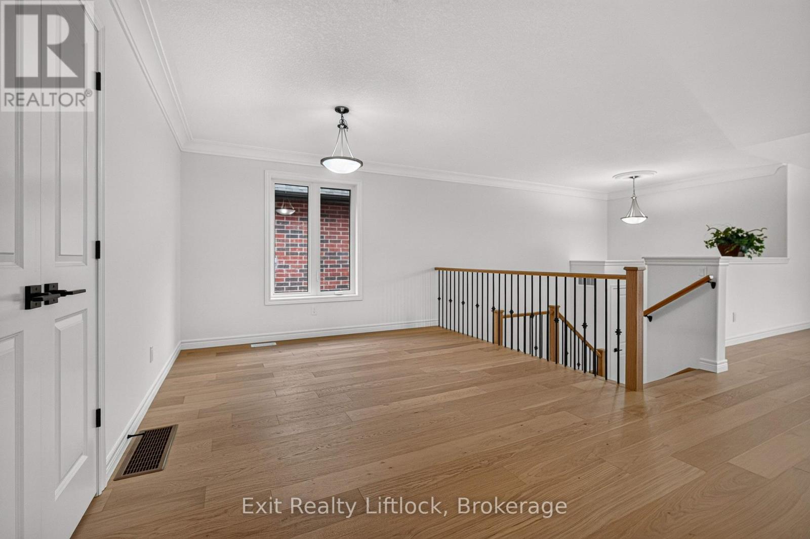 727 Latimer Way, Peterborough, Ontario  K9K 0H4 - Photo 11 - X13446554
