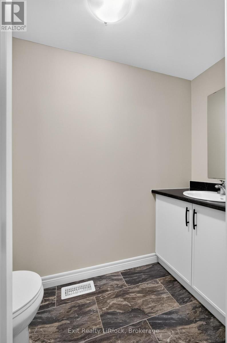 224 O'neil Street, Peterborough, Ontario  K9K 0H5 - Photo 16 - X13799144