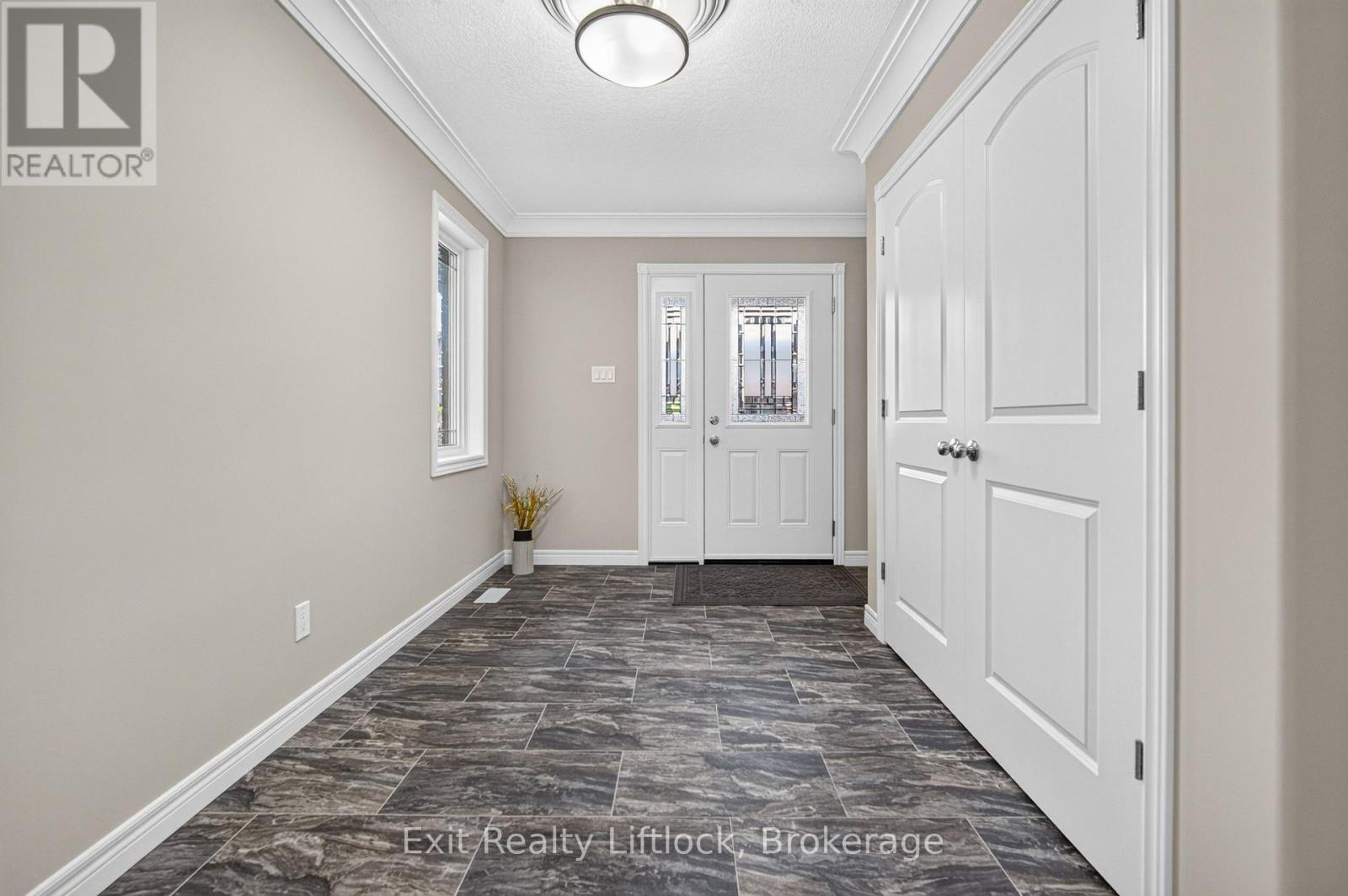 224 O'neil Street, Peterborough, Ontario  K9K 0H5 - Photo 3 - X13799144