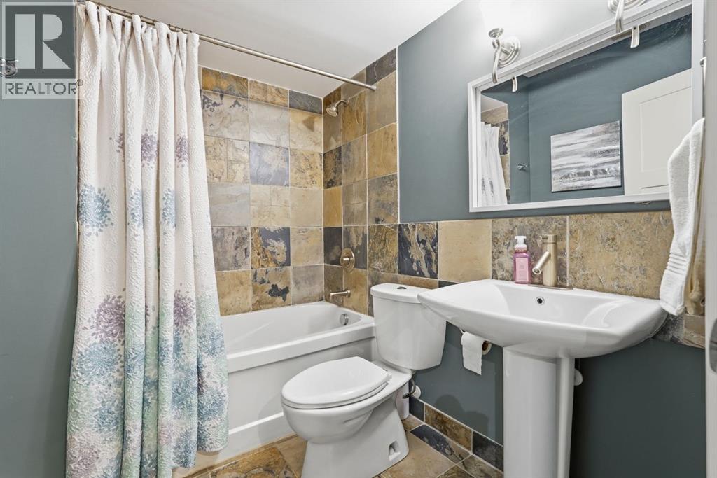 2409 Westmount Road Nw, Calgary, Alberta  T2N 3N9 - Photo 37 - A2344862