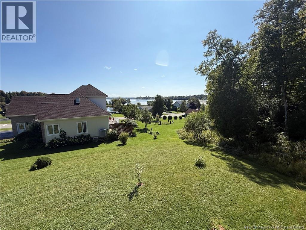 1895 Gowan Brae Drive, Bathurst, New Brunswick  E2A 4X5 - Photo 7 - NB147916