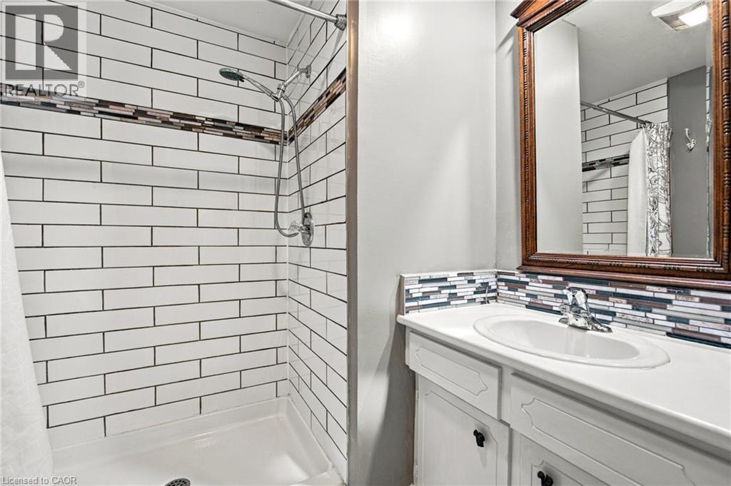 42 Macteith Court, Cambridge, Ontario  N1R 7B9 - Photo 33 - 40862175