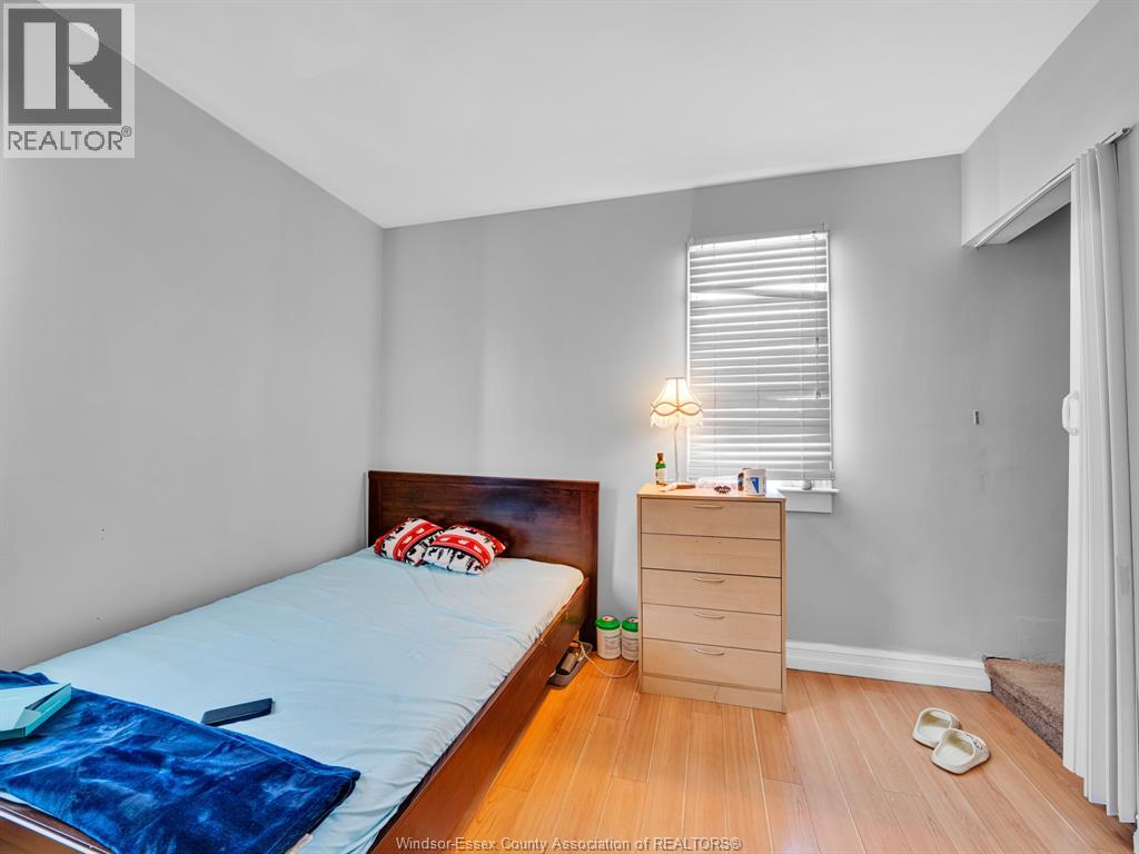 3329 Sandwich Street, Windsor, Ontario  N9C 1B2 - Photo 21 - 26022984