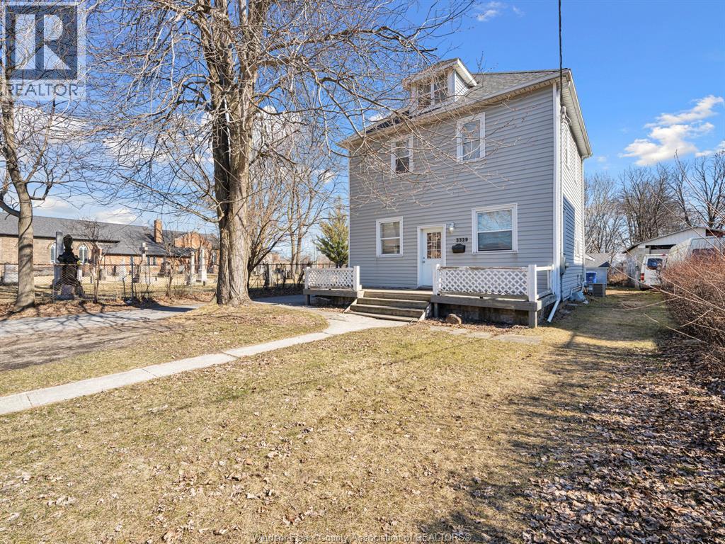 3329 Sandwich Street, Windsor, Ontario  N9C 1B2 - Photo 3 - 26022984