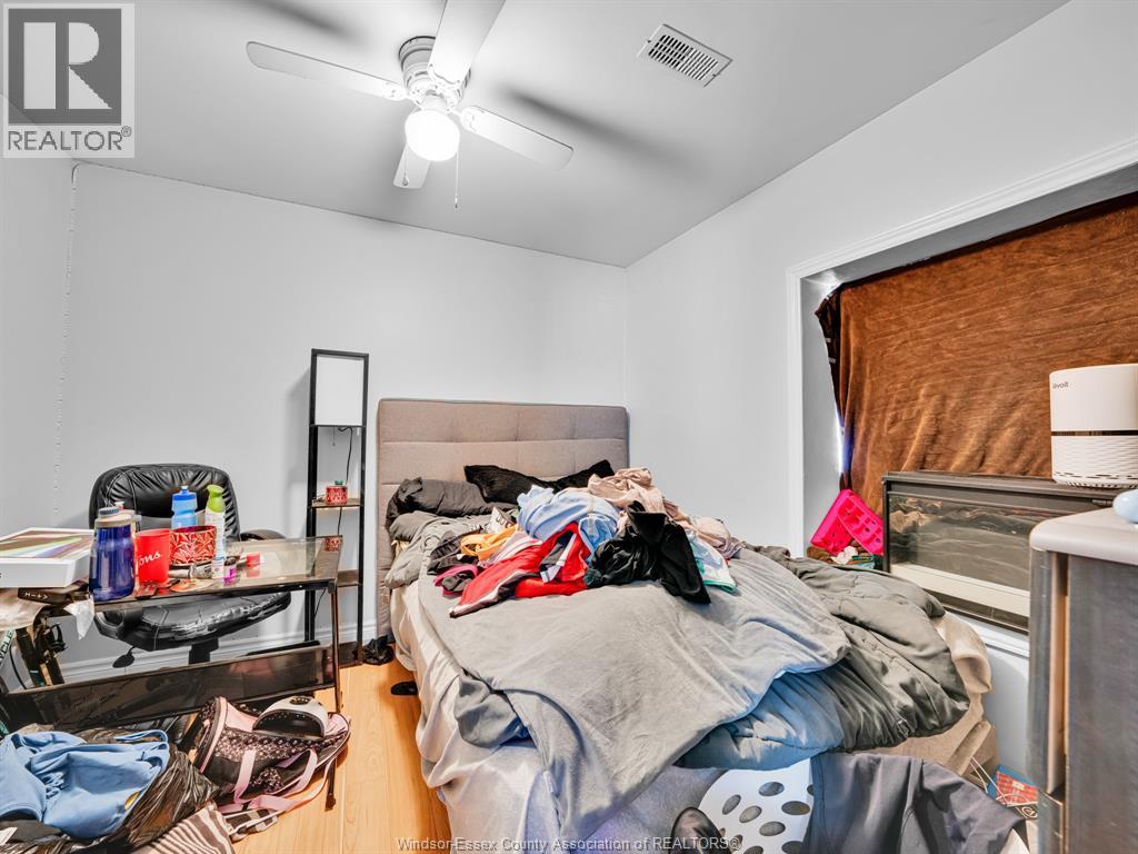 3329 Sandwich Street, Windsor, Ontario  N9C 1B2 - Photo 42 - 26022984