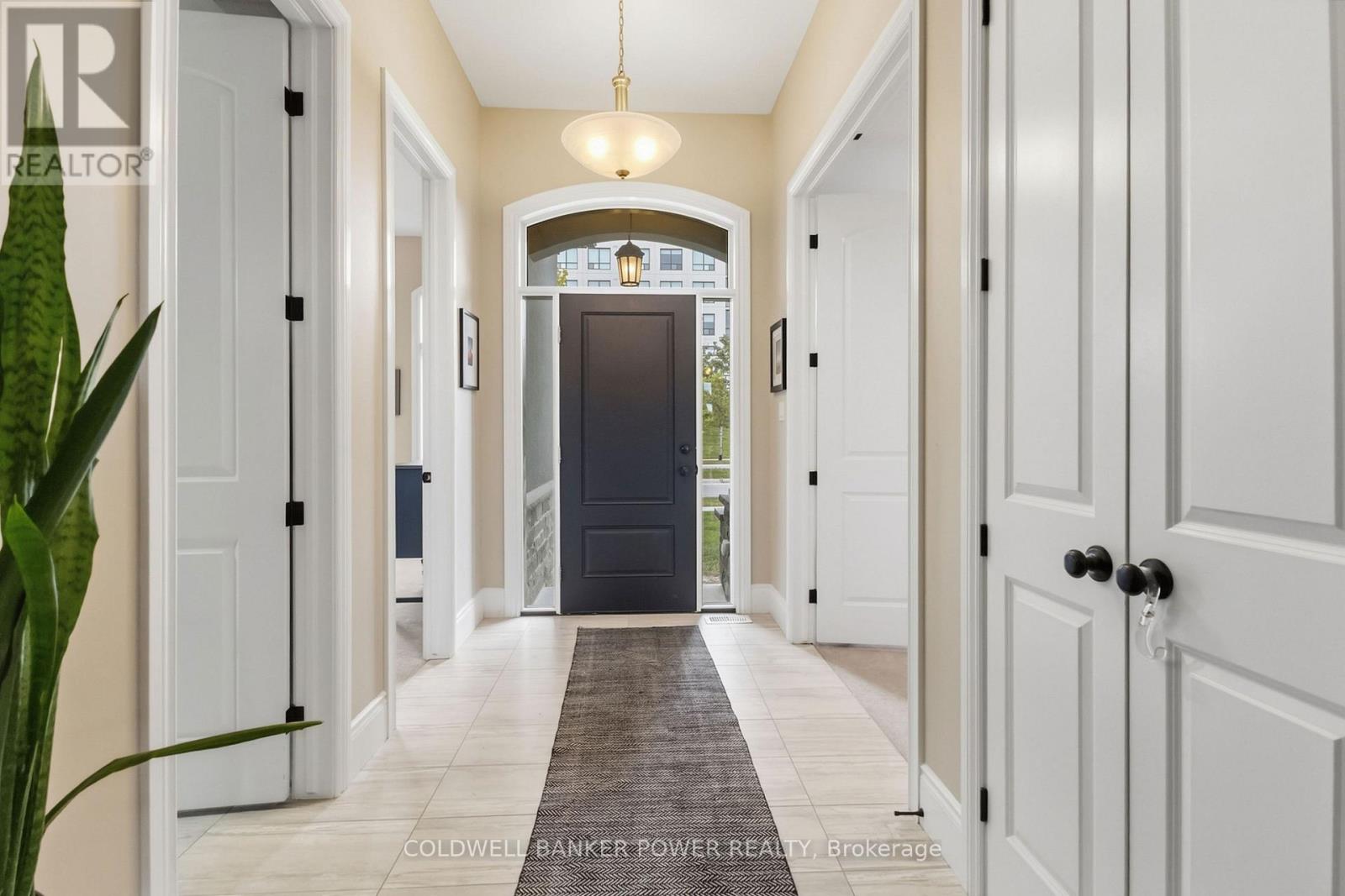 2483 Meadowlands Way, London North, Ontario  N6G 0P1 - Photo 3 - X13801082
