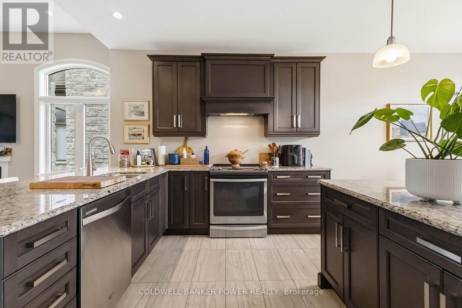2483 Meadowlands Way, London North, Ontario  N6G 0P1 - Photo 8 - X13801082