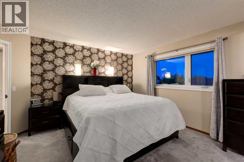 32 Sunmeadows Court Se, Calgary, Alberta  T2X 3H4 - Photo 21 - A2336157