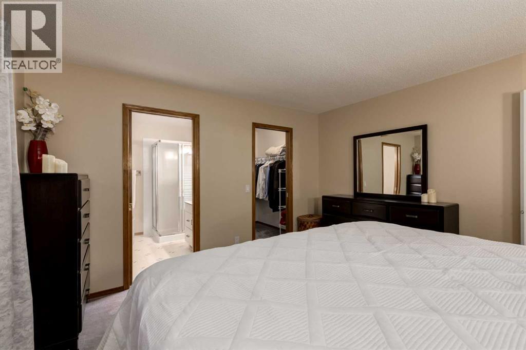 32 Sunmeadows Court Se, Calgary, Alberta  T2X 3H4 - Photo 22 - A2336157
