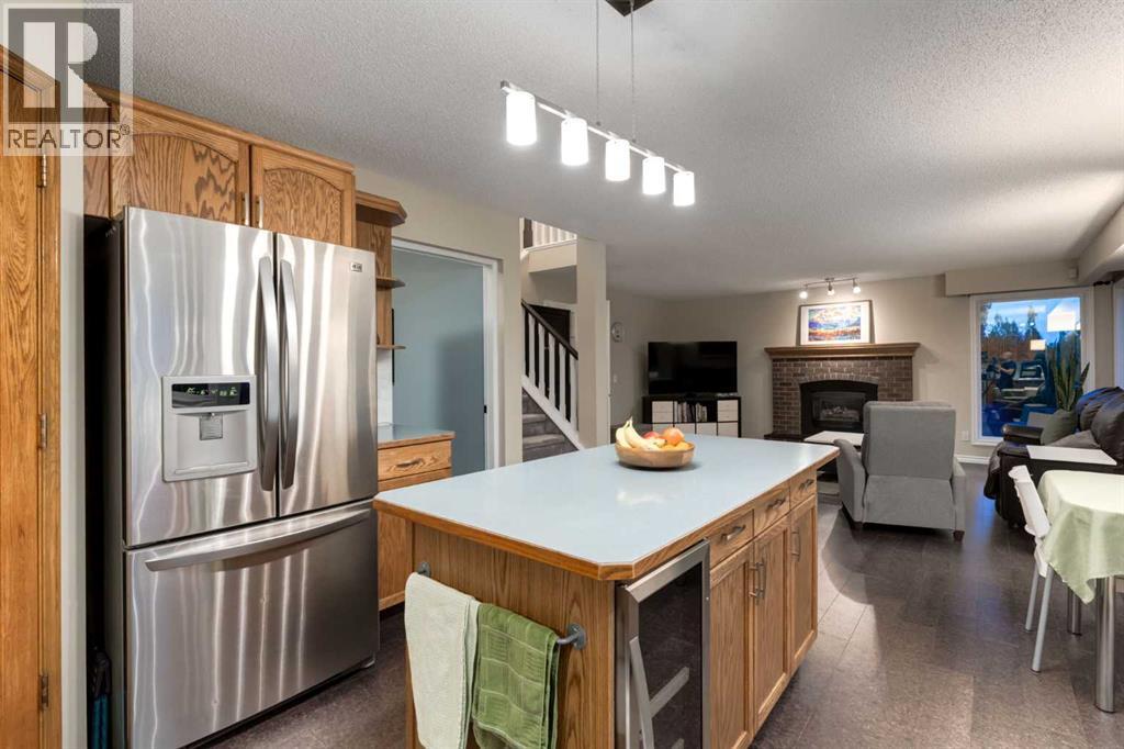 32 Sunmeadows Court Se, Calgary, Alberta  T2X 3H4 - Photo 14 - A2336157