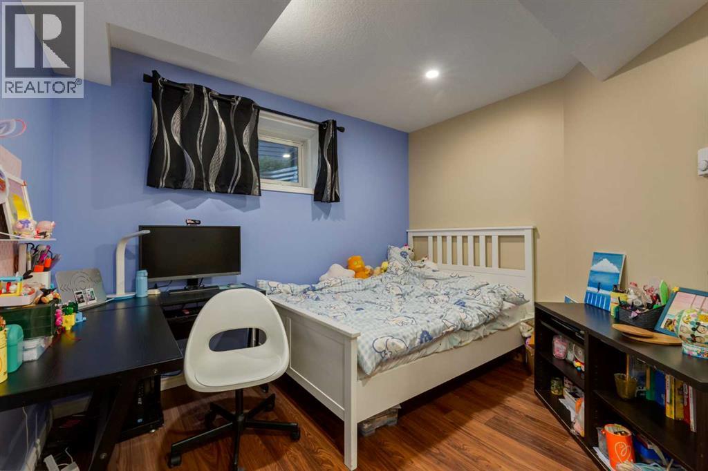 32 Sunmeadows Court Se, Calgary, Alberta  T2X 3H4 - Photo 35 - A2336157