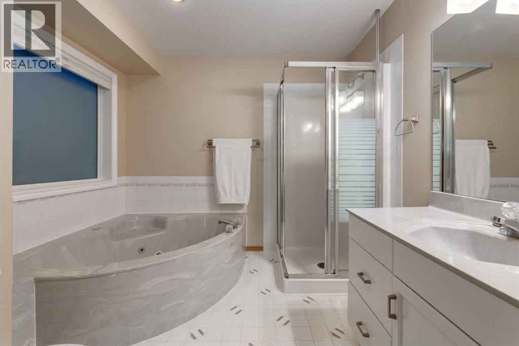 32 Sunmeadows Court Se, Calgary, Alberta  T2X 3H4 - Photo 24 - A2336157