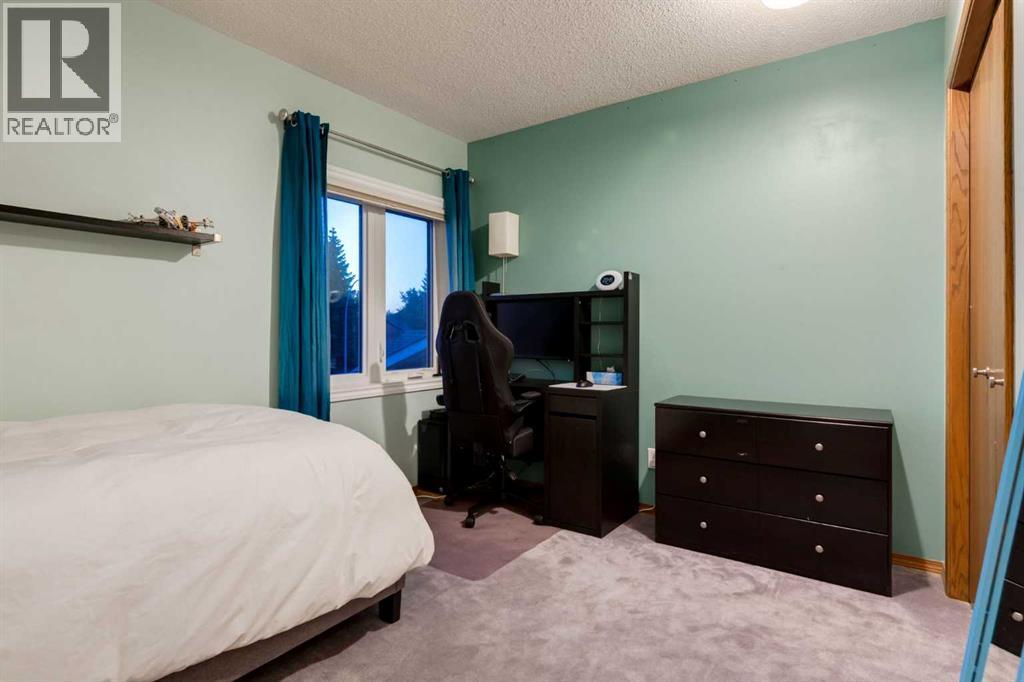 32 Sunmeadows Court Se, Calgary, Alberta  T2X 3H4 - Photo 26 - A2336157