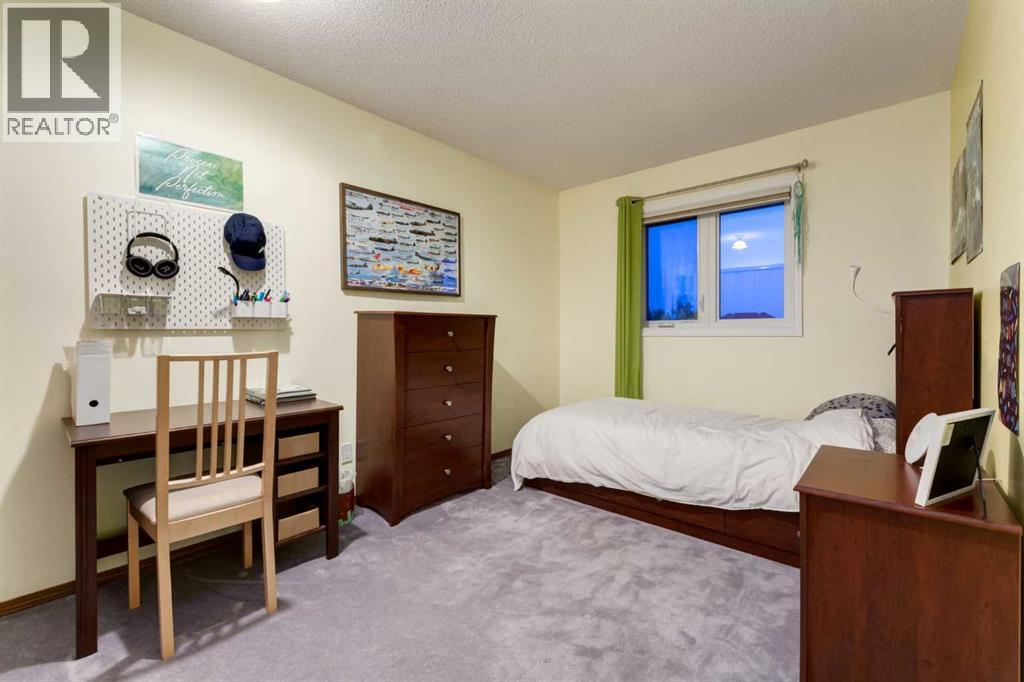 32 Sunmeadows Court Se, Calgary, Alberta  T2X 3H4 - Photo 28 - A2336157