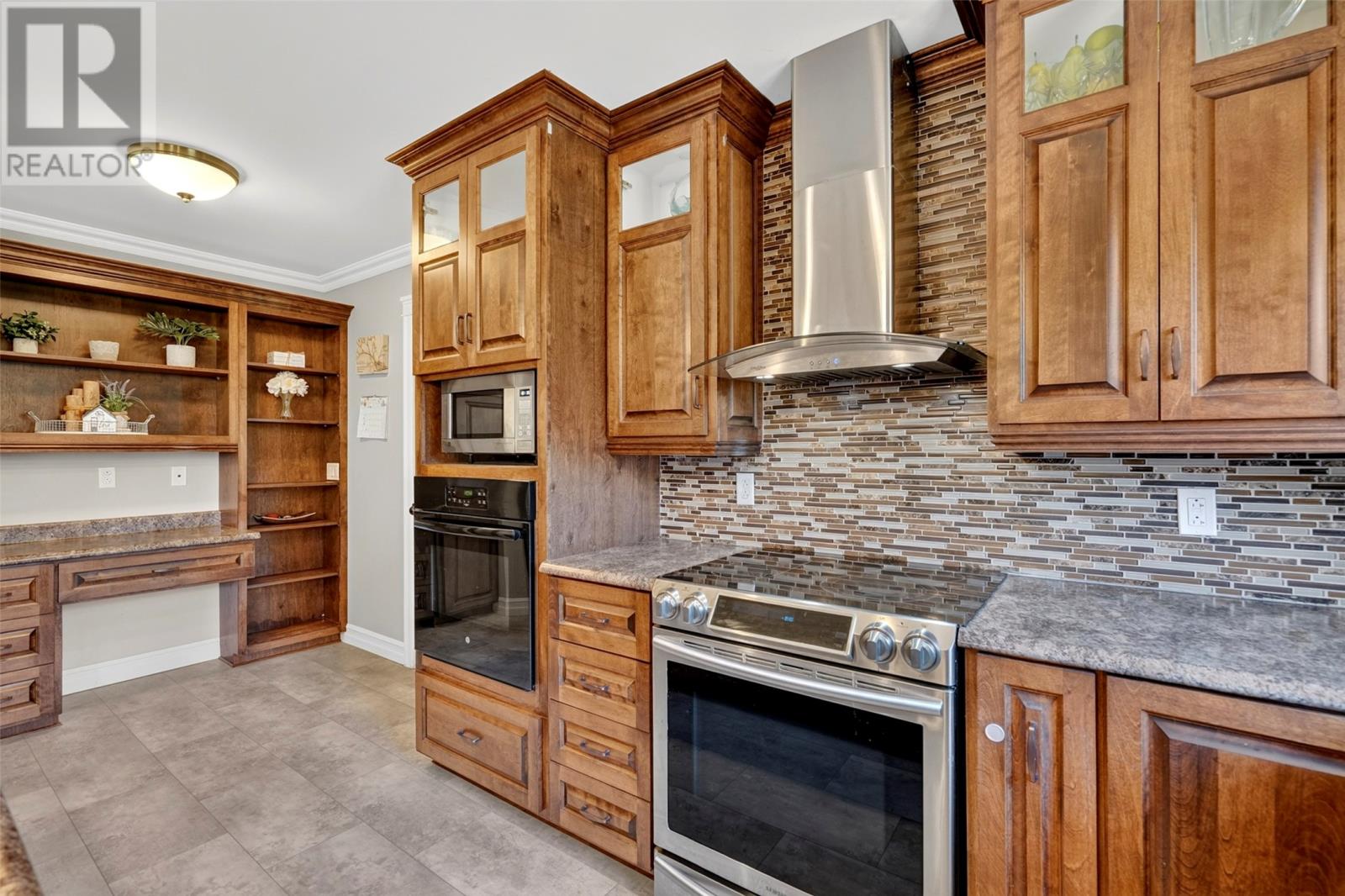16 Hillview Place, South River — photo 7