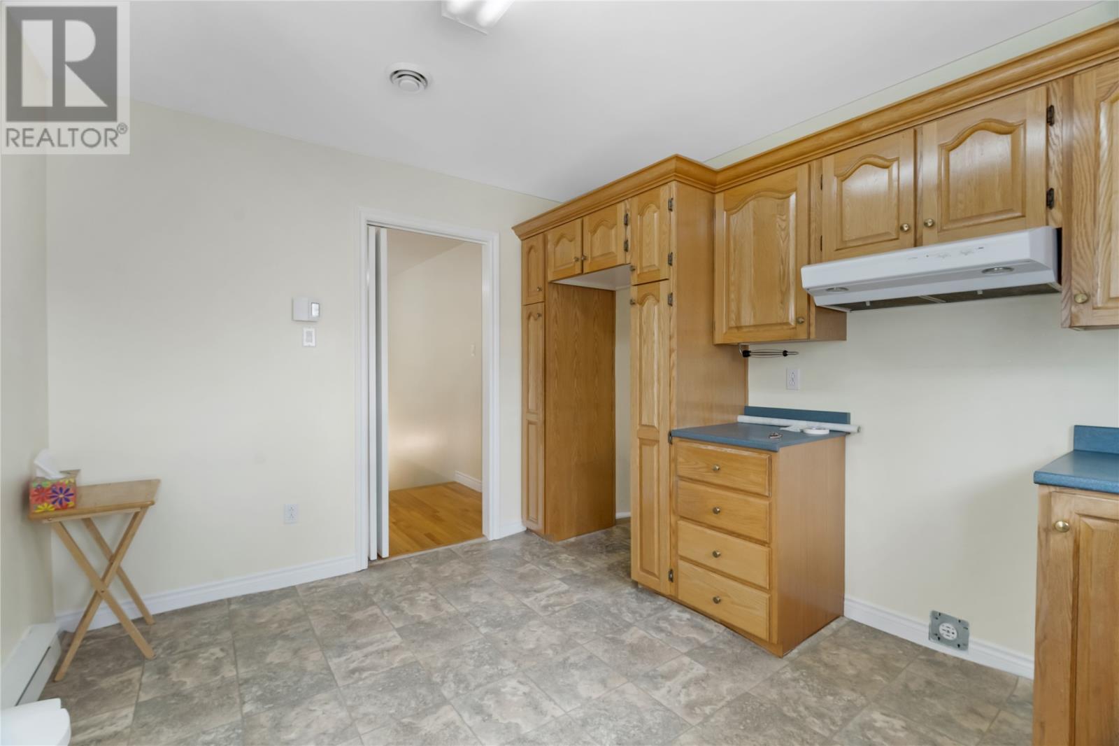 17 Cedar Drive, St. John's — photo 10