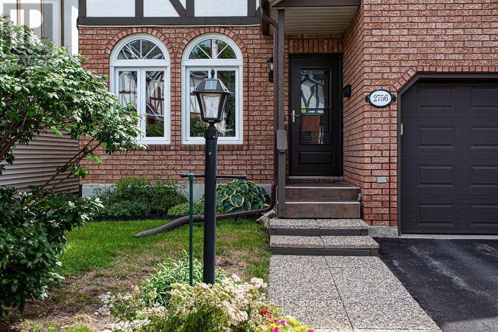 2756 Massicotte Lane, Ottawa, Ontario K1T 3H1 - Photo 2 - X13801038