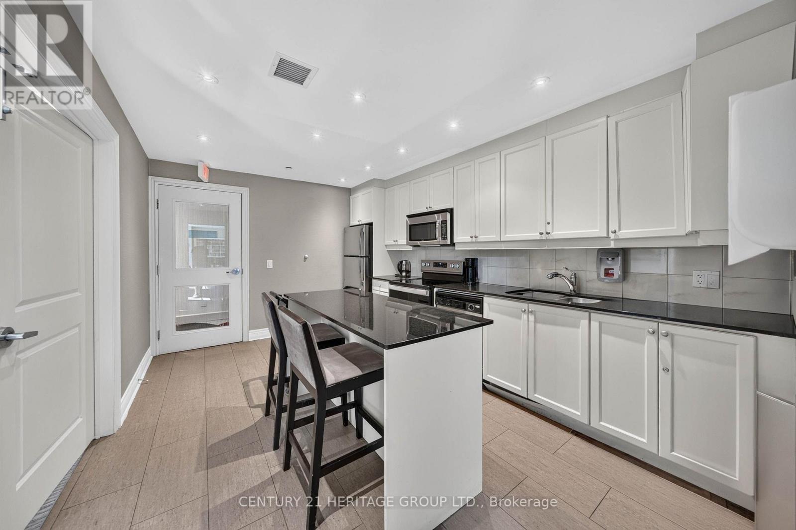 234 - 701 Sheppard Avenue W, Toronto, Ontario  M3H 0B2 - Photo 24 - C13801086