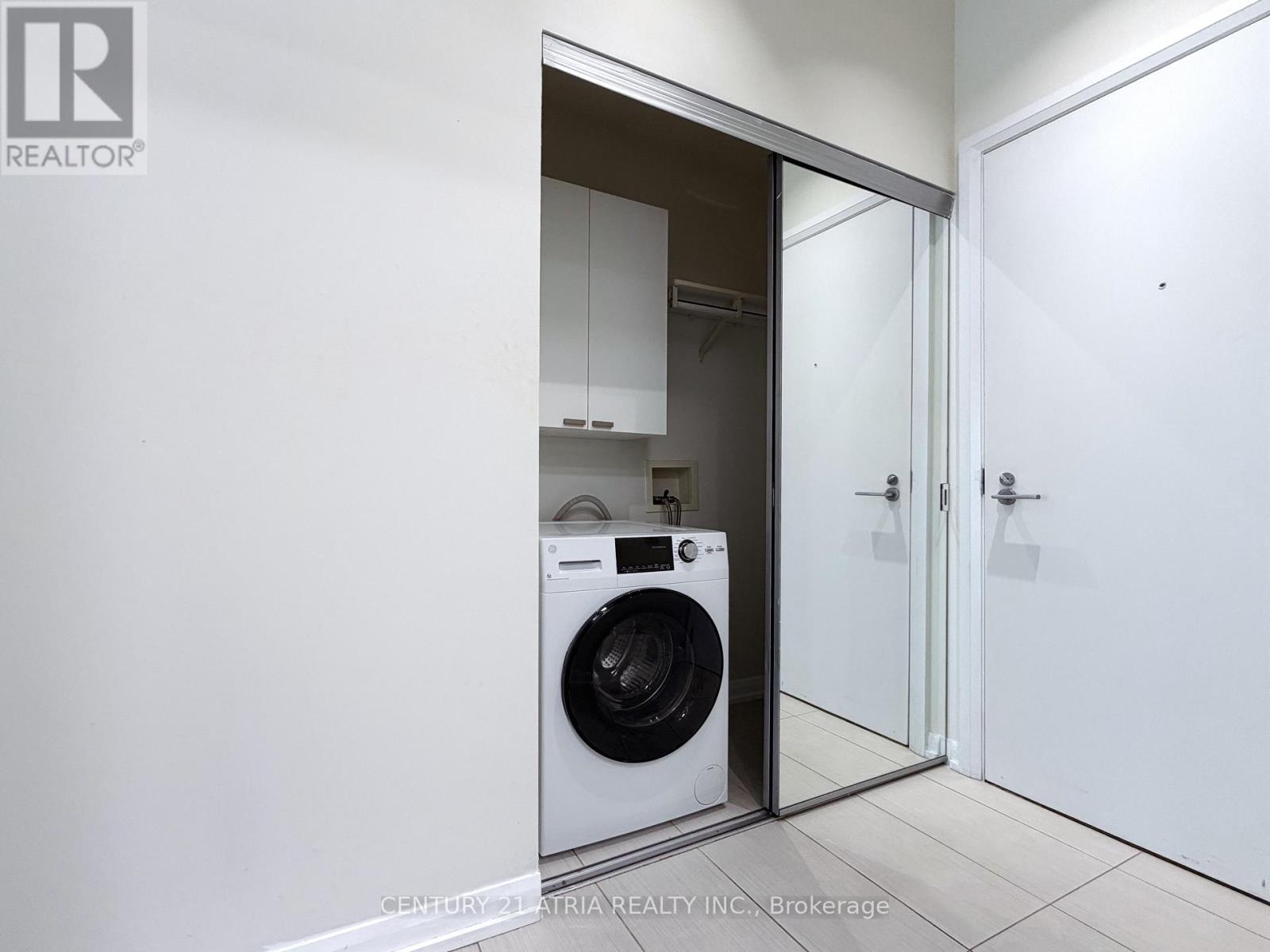 1820 - 111 Elizabeth Street, Toronto, Ontario  M5G 1P7 - Photo 10 - C13801144