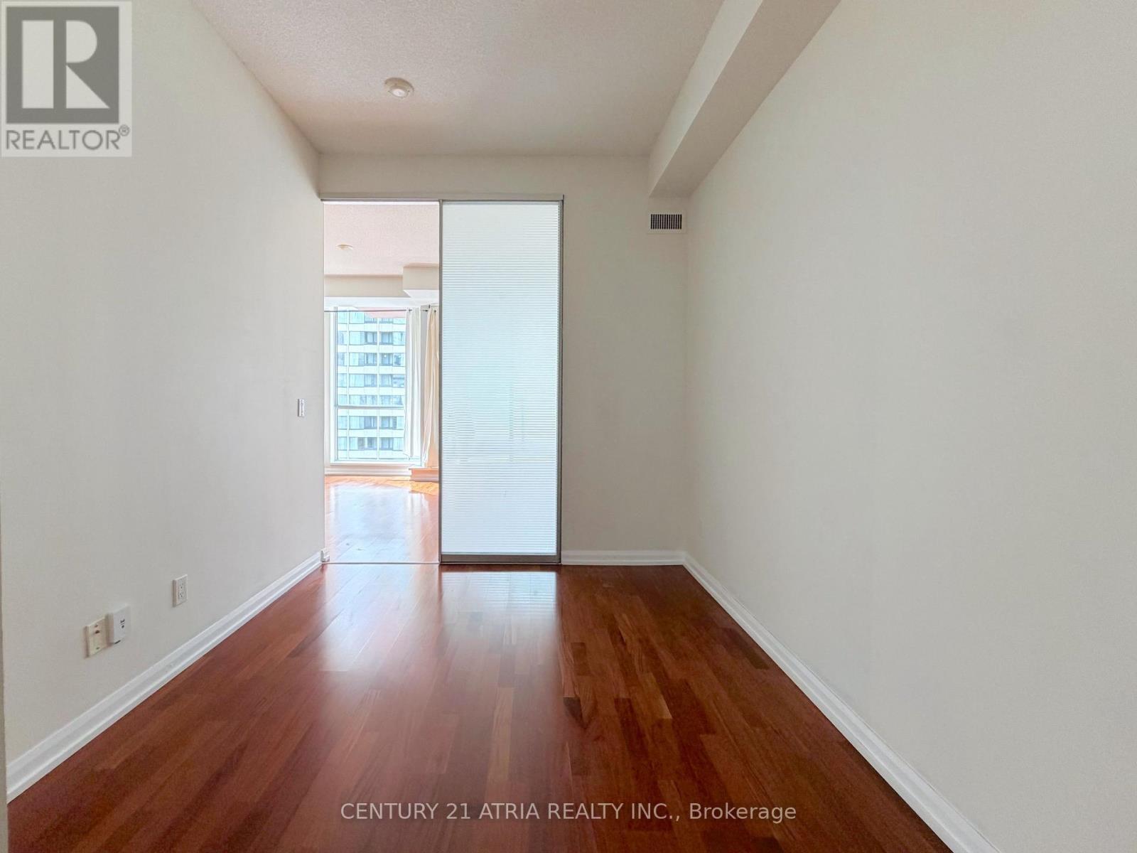 1820 - 111 Elizabeth Street, Toronto, Ontario  M5G 1P7 - Photo 22 - C13801144