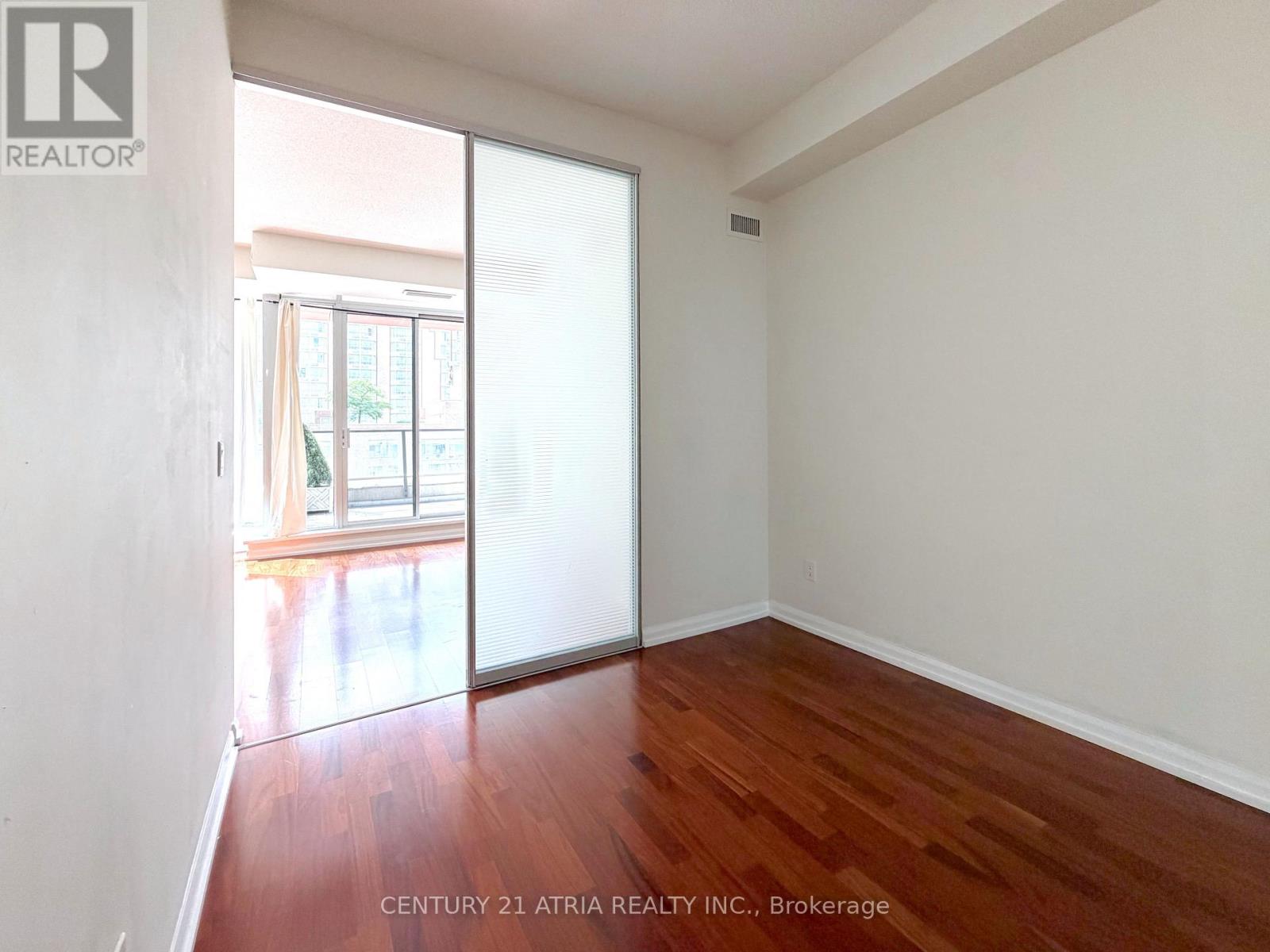 1820 - 111 Elizabeth Street, Toronto, Ontario  M5G 1P7 - Photo 24 - C13801144