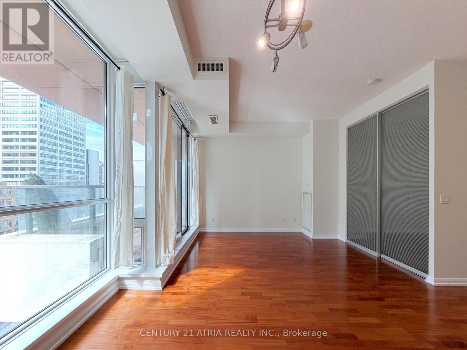 1820 - 111 Elizabeth Street, Toronto, Ontario  M5G 1P7 - Photo 29 - C13801144