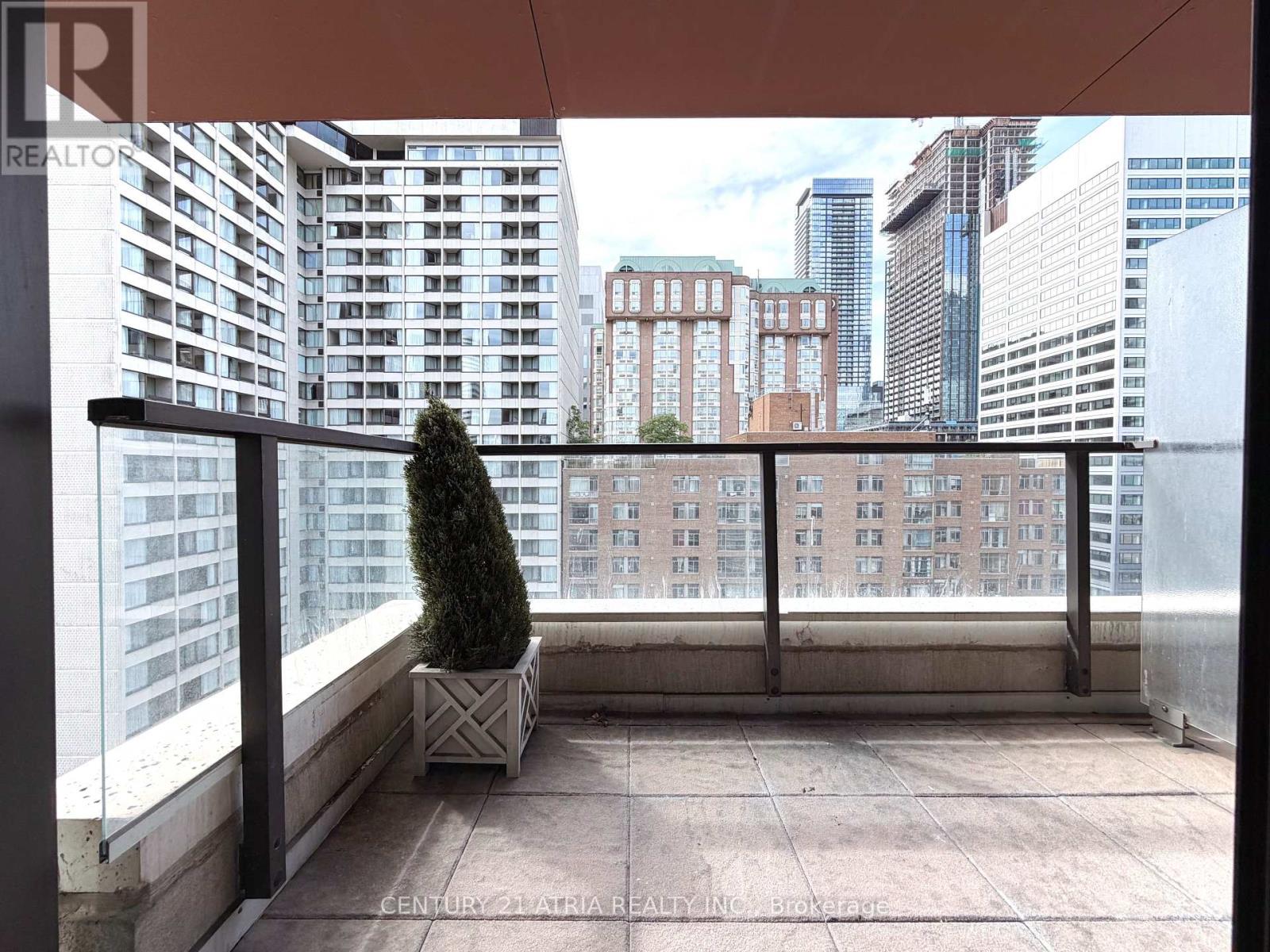 1820 - 111 Elizabeth Street, Toronto, Ontario  M5G 1P7 - Photo 35 - C13801144