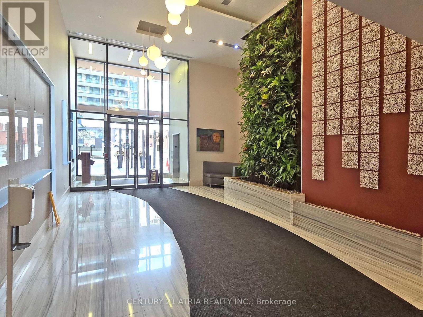 1820 - 111 Elizabeth Street, Toronto, Ontario  M5G 1P7 - Photo 5 - C13801144