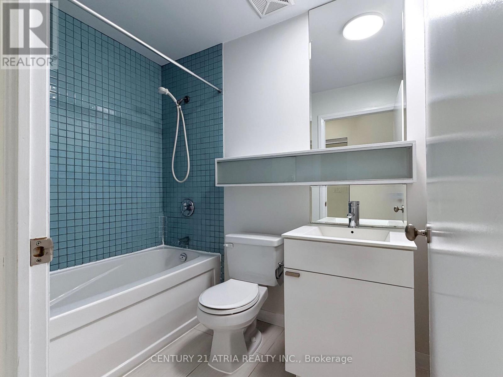1820 - 111 Elizabeth Street, Toronto, Ontario  M5G 1P7 - Photo 8 - C13801144