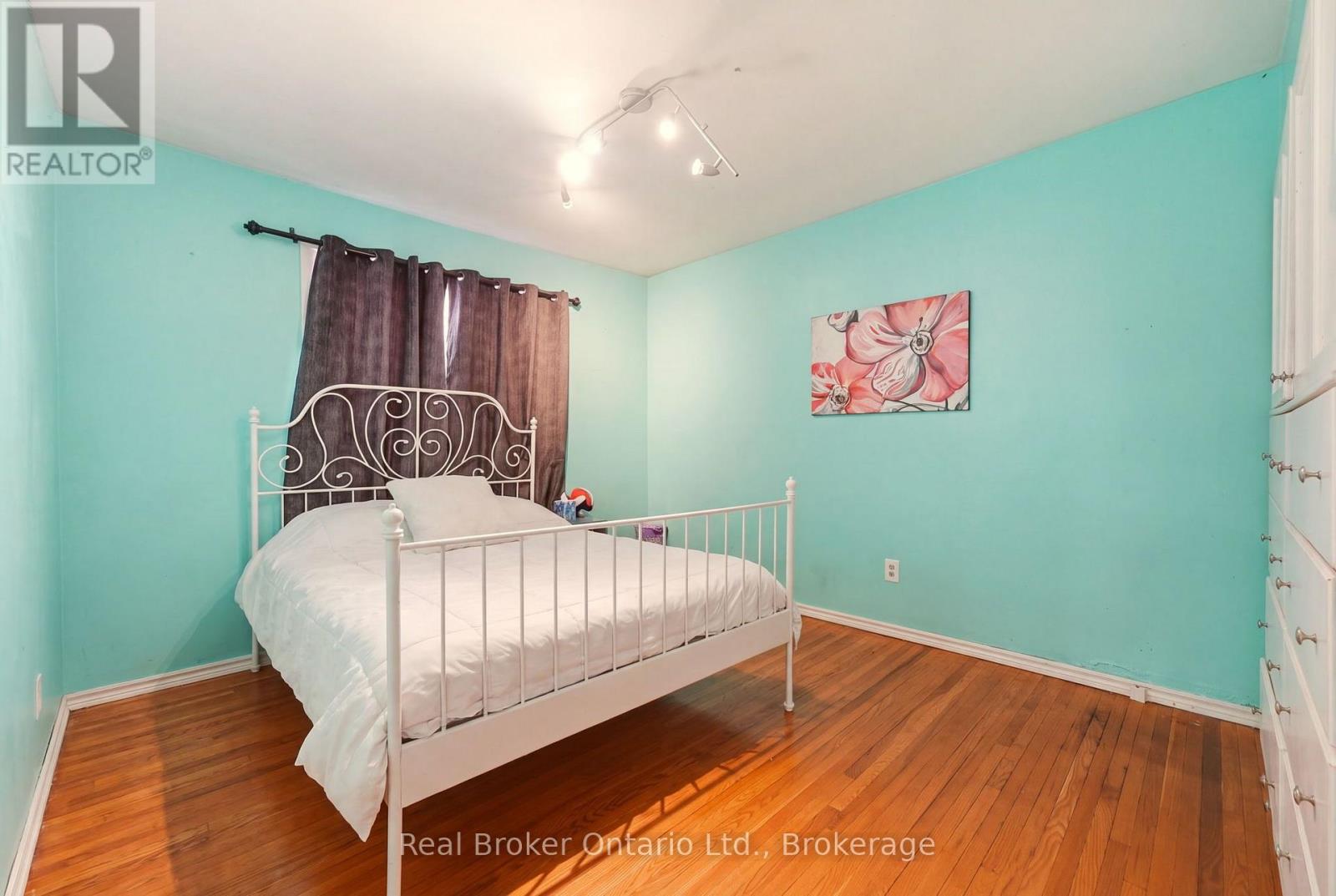 354 East 37th Street, Hamilton, Ontario  L8V 4B6 - Photo 14 - X13801070