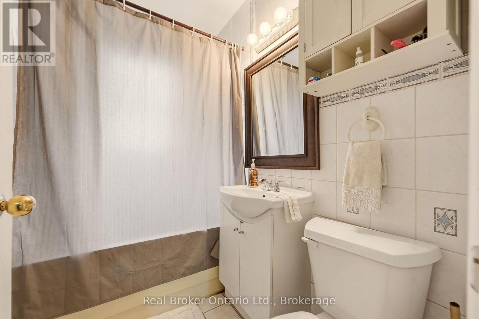 354 East 37th Street, Hamilton, Ontario  L8V 4B6 - Photo 16 - X13801070