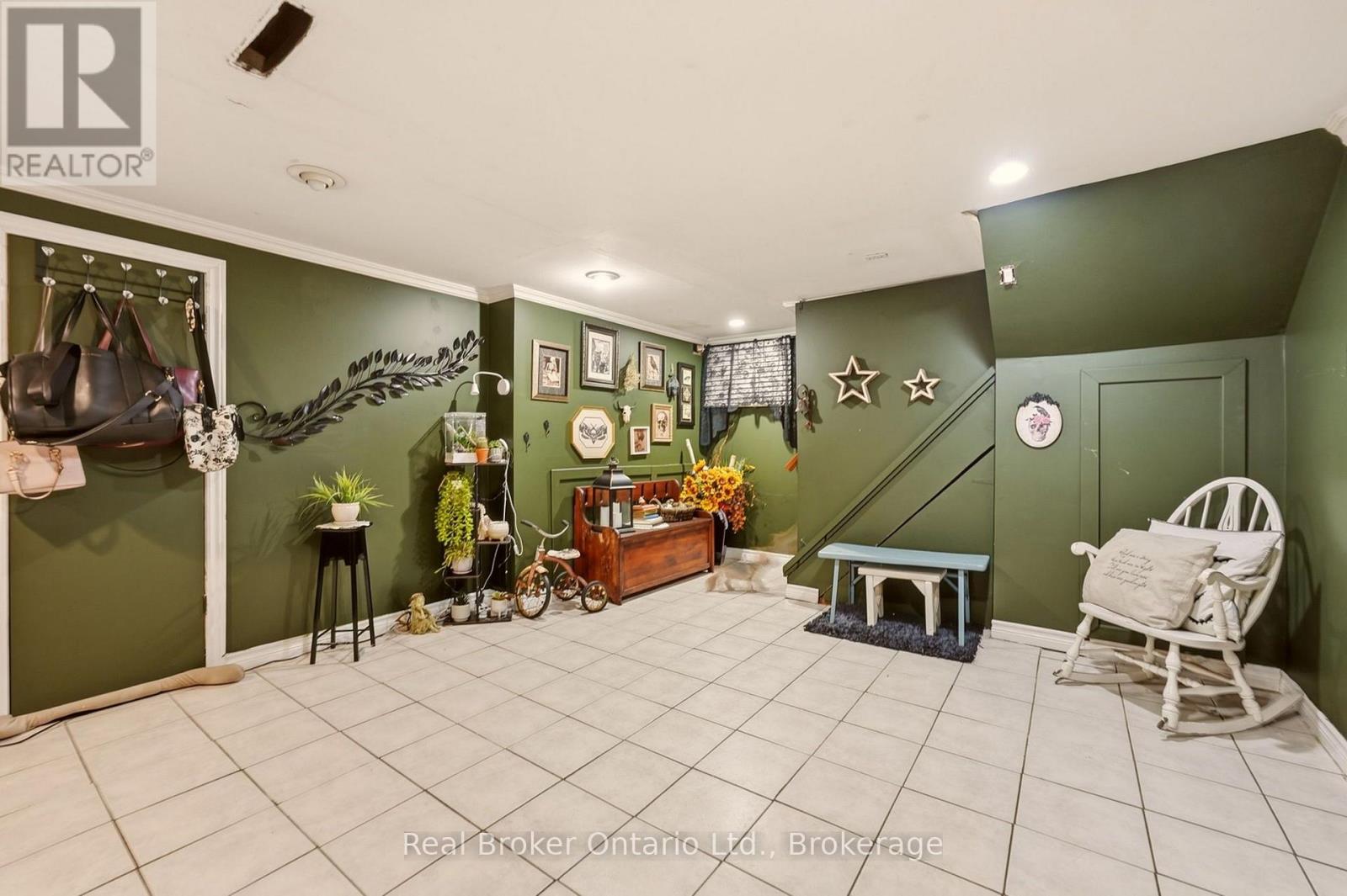 354 East 37th Street, Hamilton, Ontario  L8V 4B6 - Photo 18 - X13801070