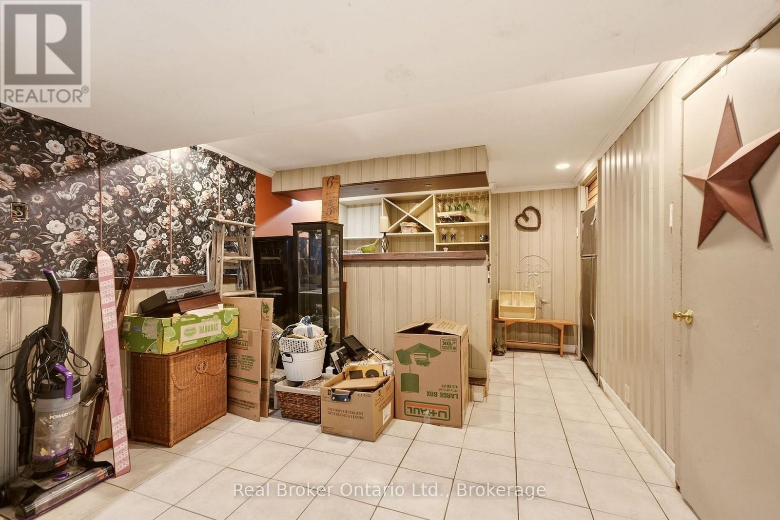 354 East 37th Street, Hamilton, Ontario  L8V 4B6 - Photo 21 - X13801070