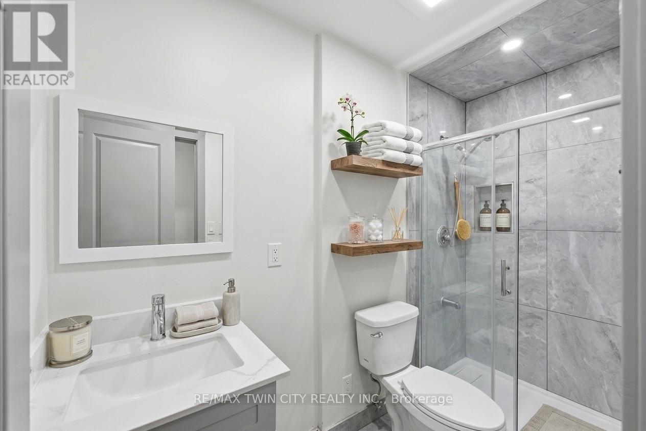 980 Ritson Road N, Oshawa, Ontario  L1G 6Z5 - Photo 15 - E13801100
