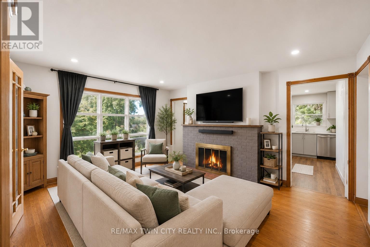 980 Ritson Road N, Oshawa, Ontario  L1G 6Z5 - Photo 4 - E13801100