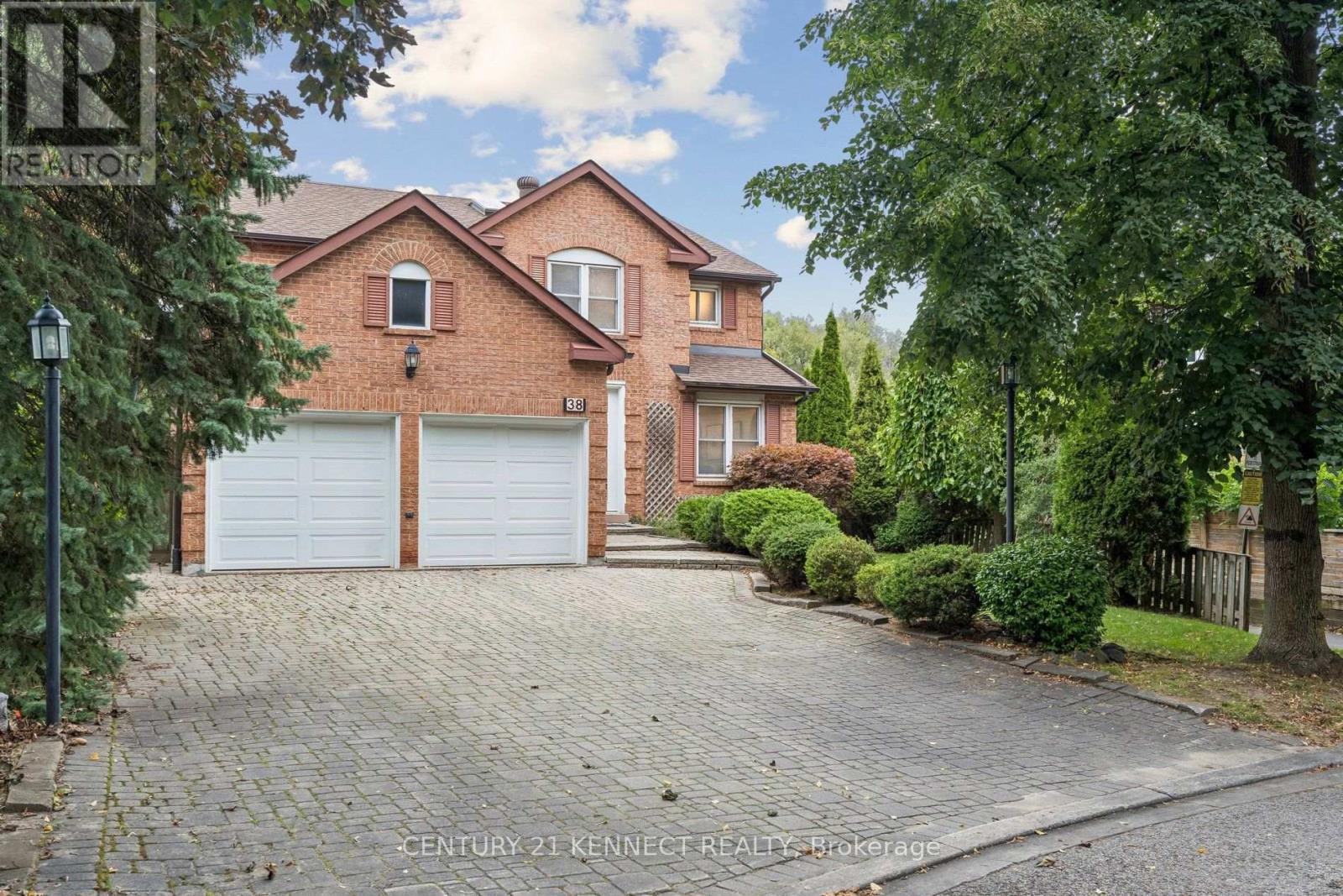 38 Rosemount Avenue, Markham, Ontario  L3T 6S7 - Photo 3 - N13801024