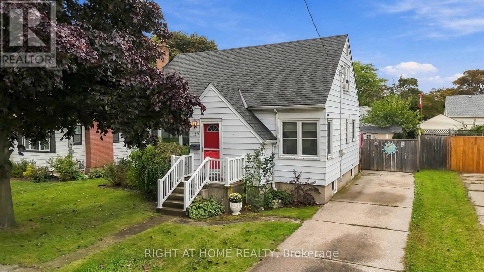 139 GORDON STREET, Sarnia, Ontario