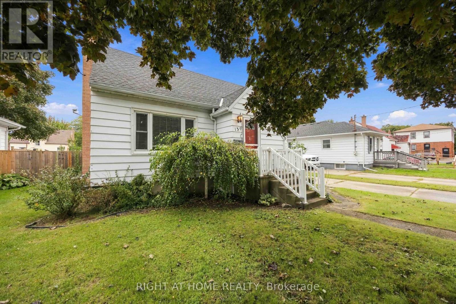 139 Gordon Street, Sarnia, Ontario  N7T 6N7 - Photo 3 - X13801048