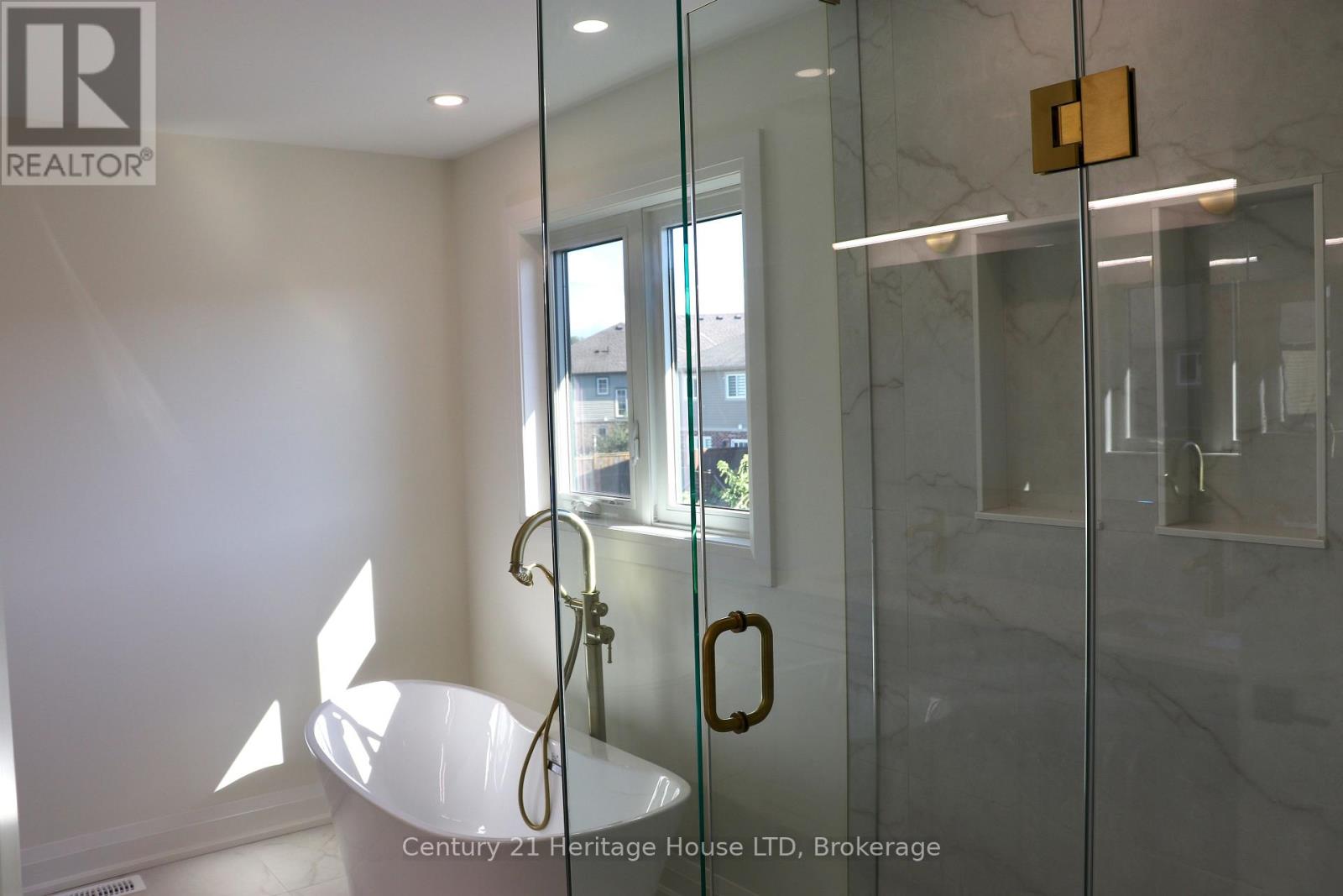 8890 Angie Drive, Niagara Falls, Ontario  L2H 3W8 - Photo 31 - X13801004