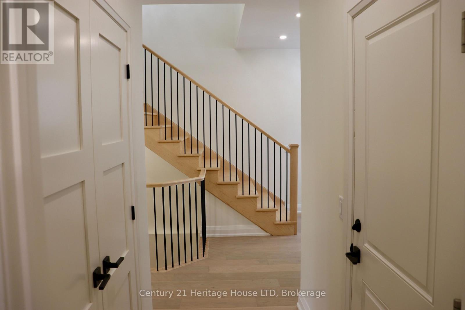 8890 Angie Drive, Niagara Falls, Ontario  L2H 3W8 - Photo 40 - X13801004
