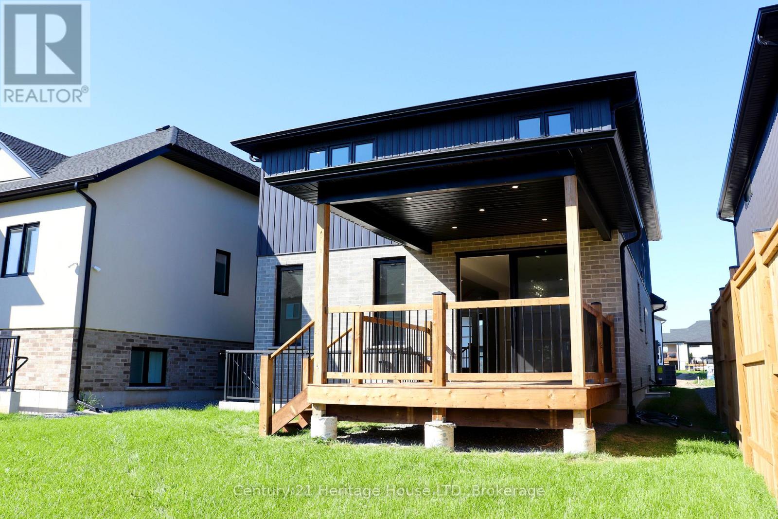 8890 Angie Drive, Niagara Falls, Ontario  L2H 3W8 - Photo 8 - X13801004