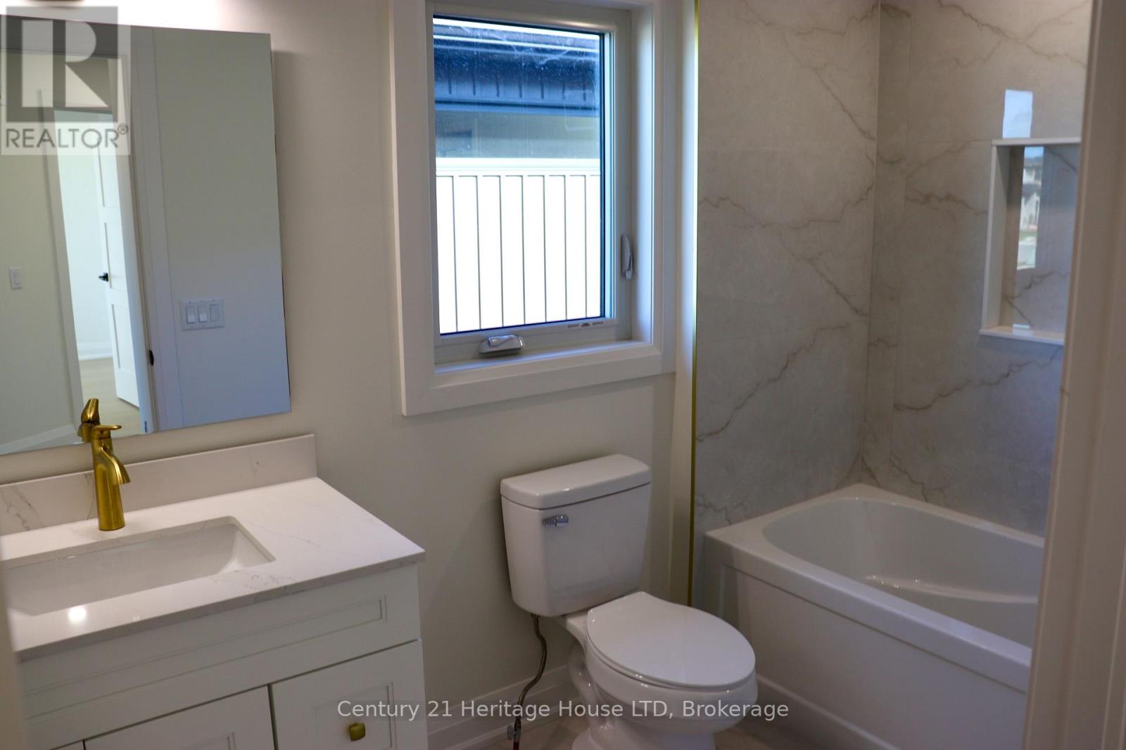 8890 Angie Drive, Niagara Falls, Ontario  L2H 3W8 - Photo 35 - X13801004
