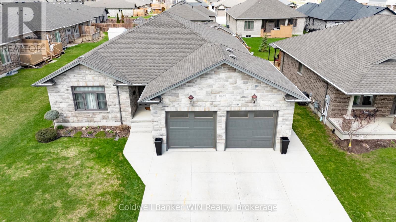 1025 Reserve Avenue S, North Perth, Ontario  N4W 0B5 - Photo 3 - X13801138