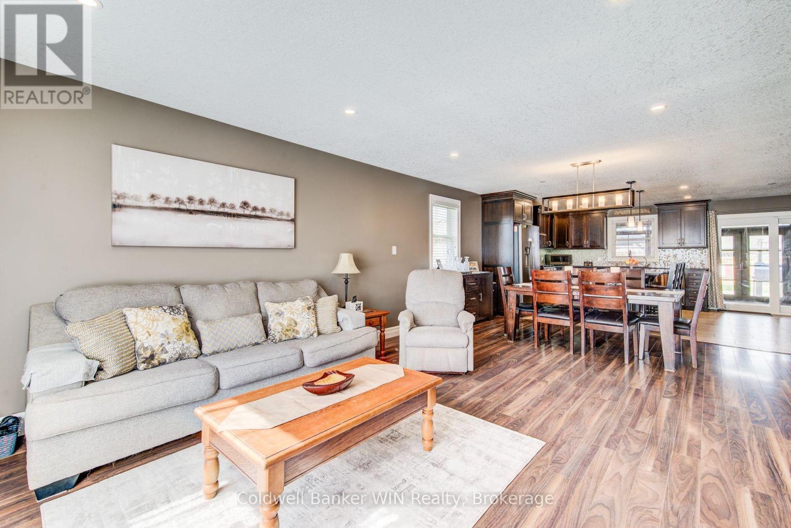 1025 Reserve Avenue S, North Perth, Ontario  N4W 0B5 - Photo 8 - X13801138