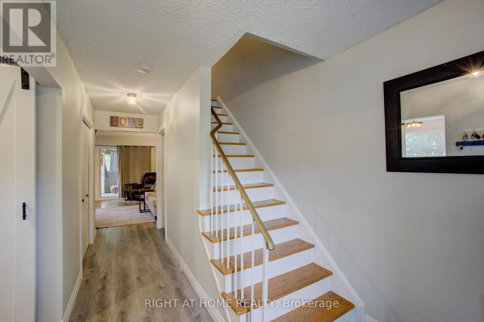 32 Feltre Avenue, Orangeville, Ontario  L9W 3P1 - Photo 3 - W13801050