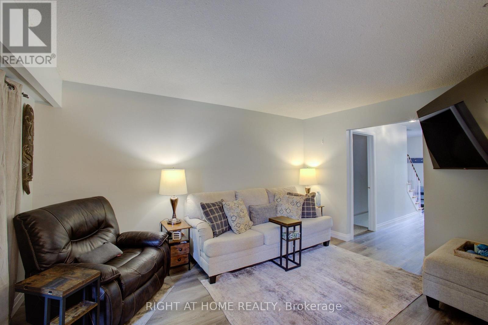 32 Feltre Avenue, Orangeville, Ontario  L9W 3P1 - Photo 4 - W13801050