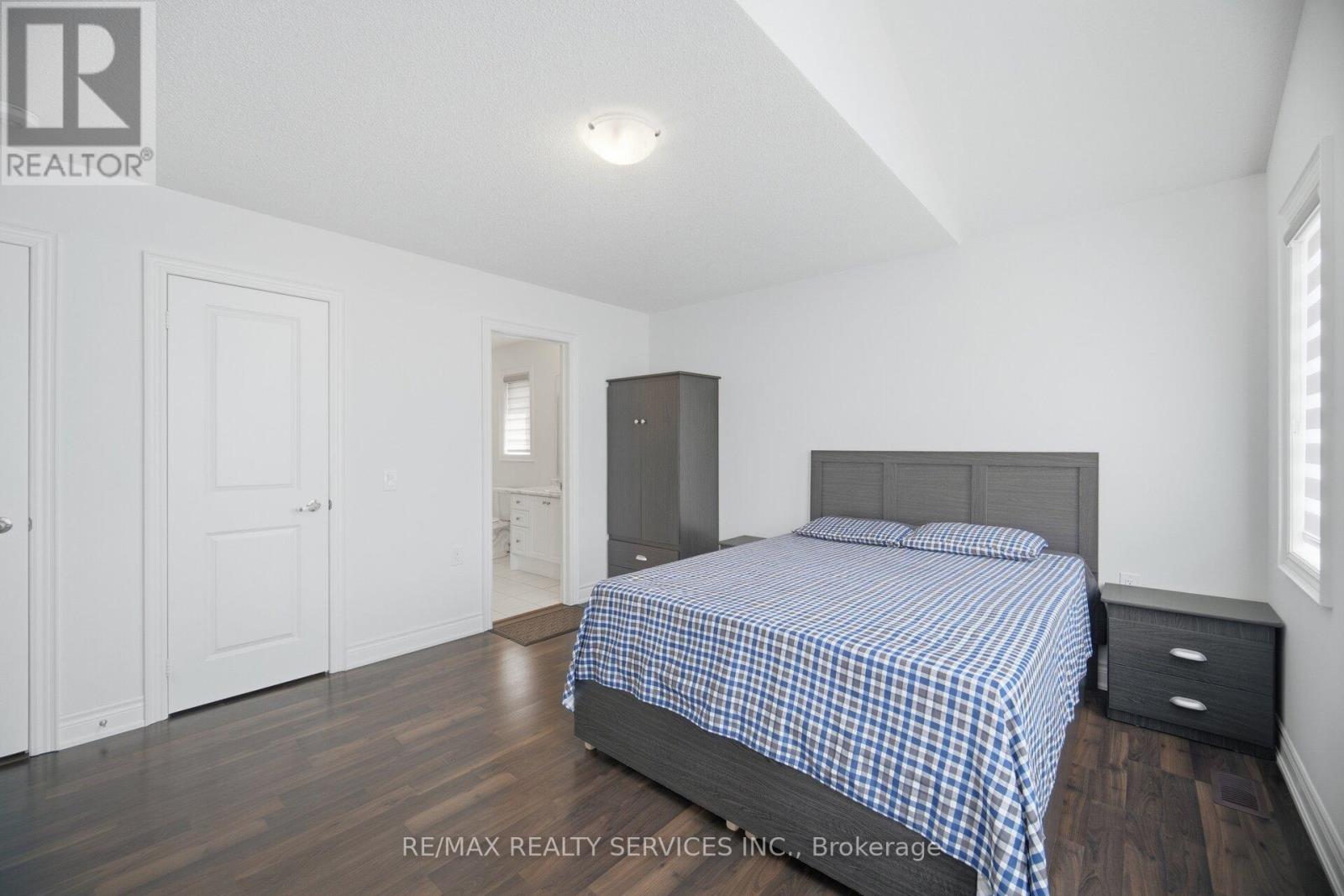 585 Dougall Avenue, Caledon, Ontario  L7C 3Z2 - Photo 38 - W13801098