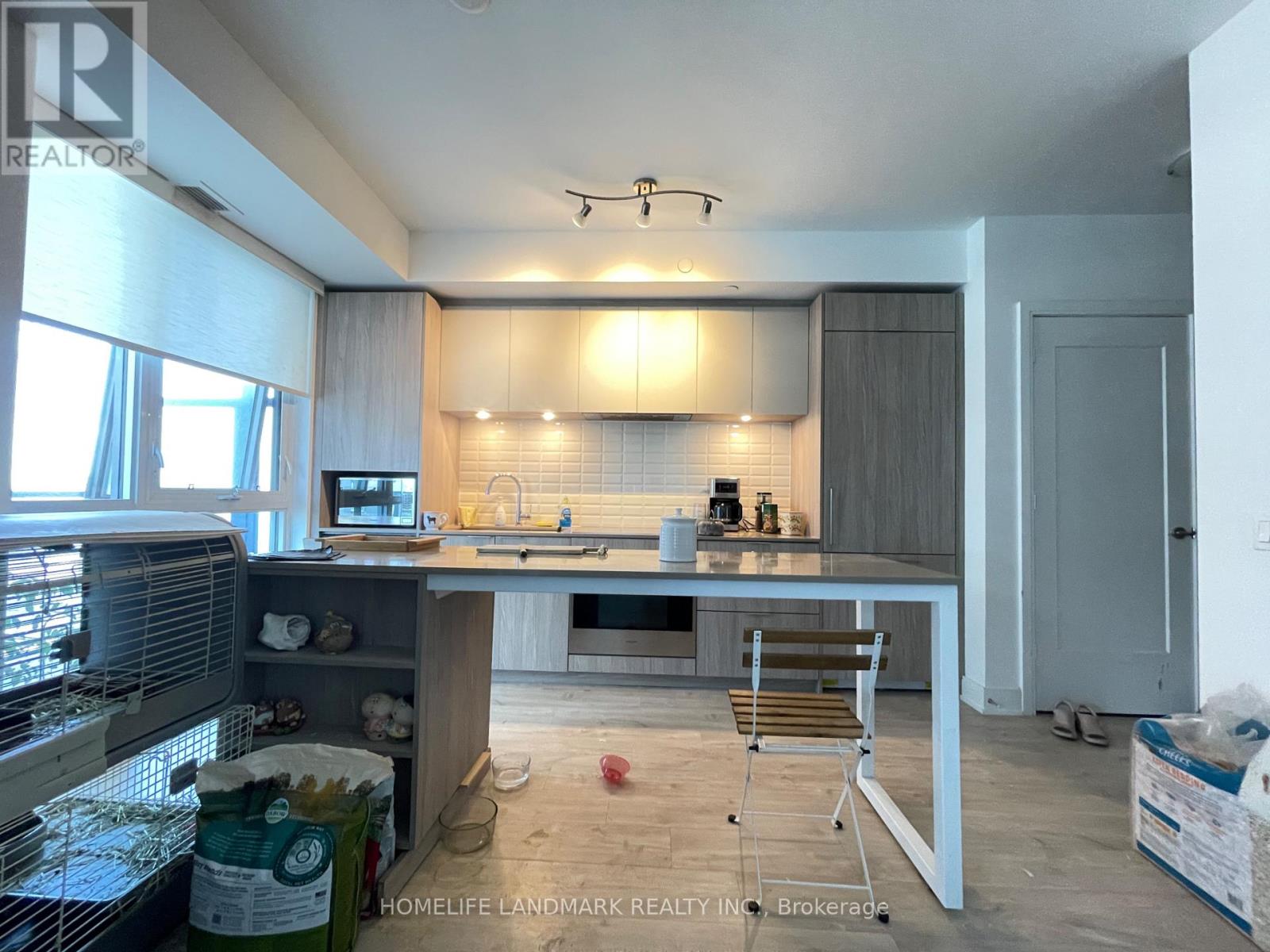 806 - 65 Annie Craig Drive, Toronto, Ontario  M8V 0G3 - Photo 3 - W13801120