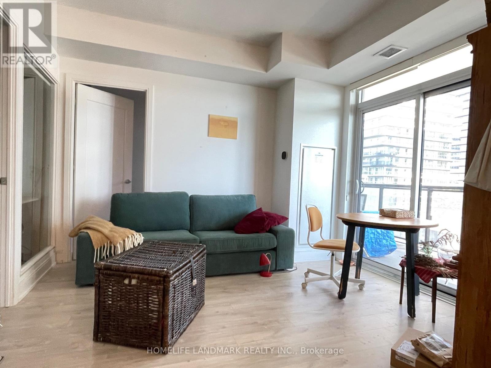 806 - 65 Annie Craig Drive, Toronto, Ontario  M8V 0G3 - Photo 4 - W13801120