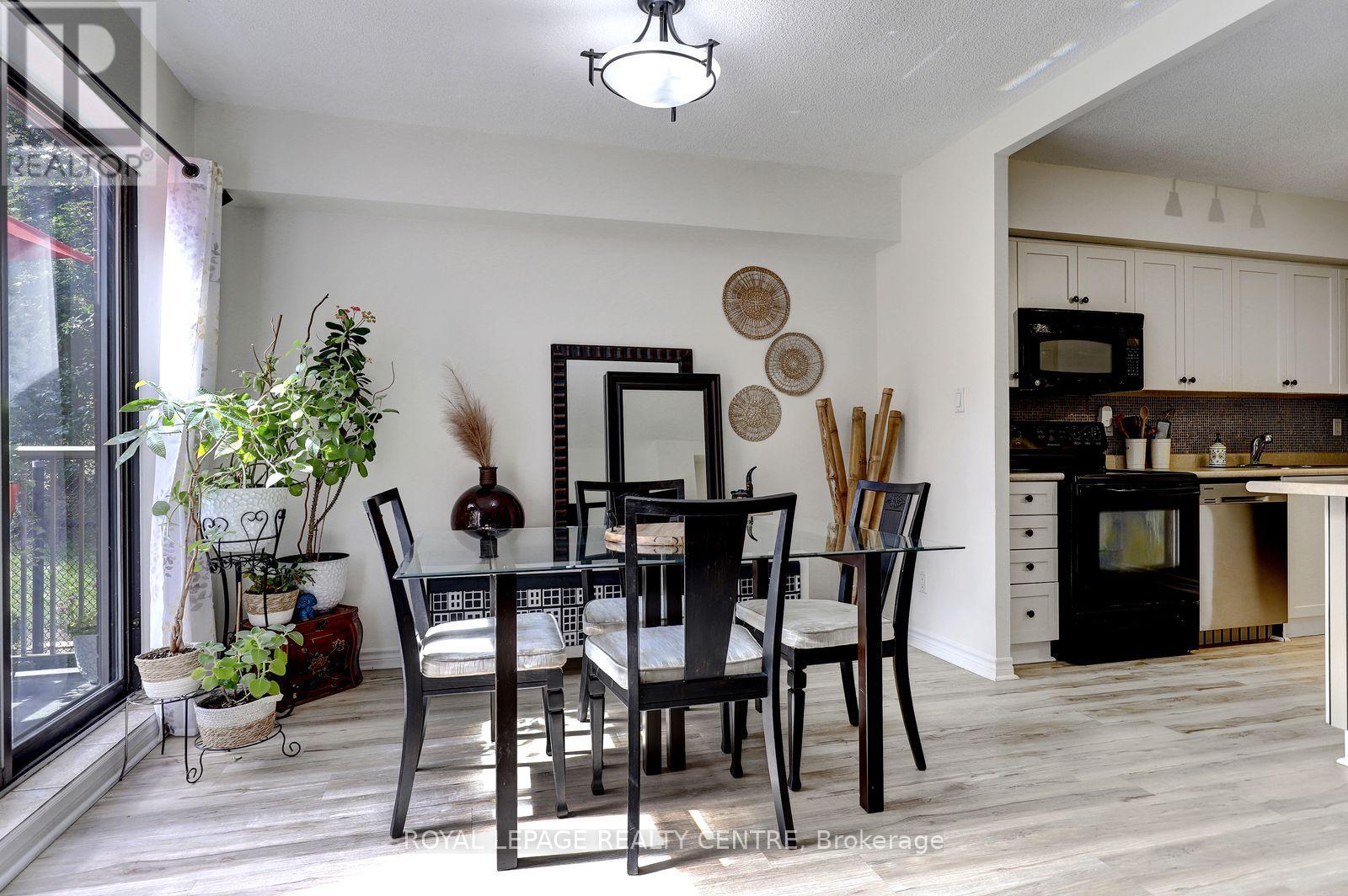 201 - 1000 Cedarglen Gate, Mississauga, Ontario  L5C 3Z5 - Photo 10 - W13801134